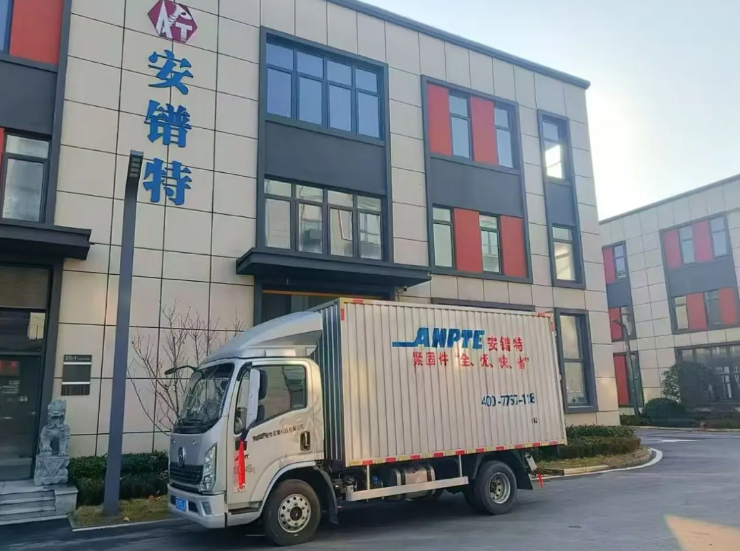 专业制作车身广告设计备案一条龙服务公司